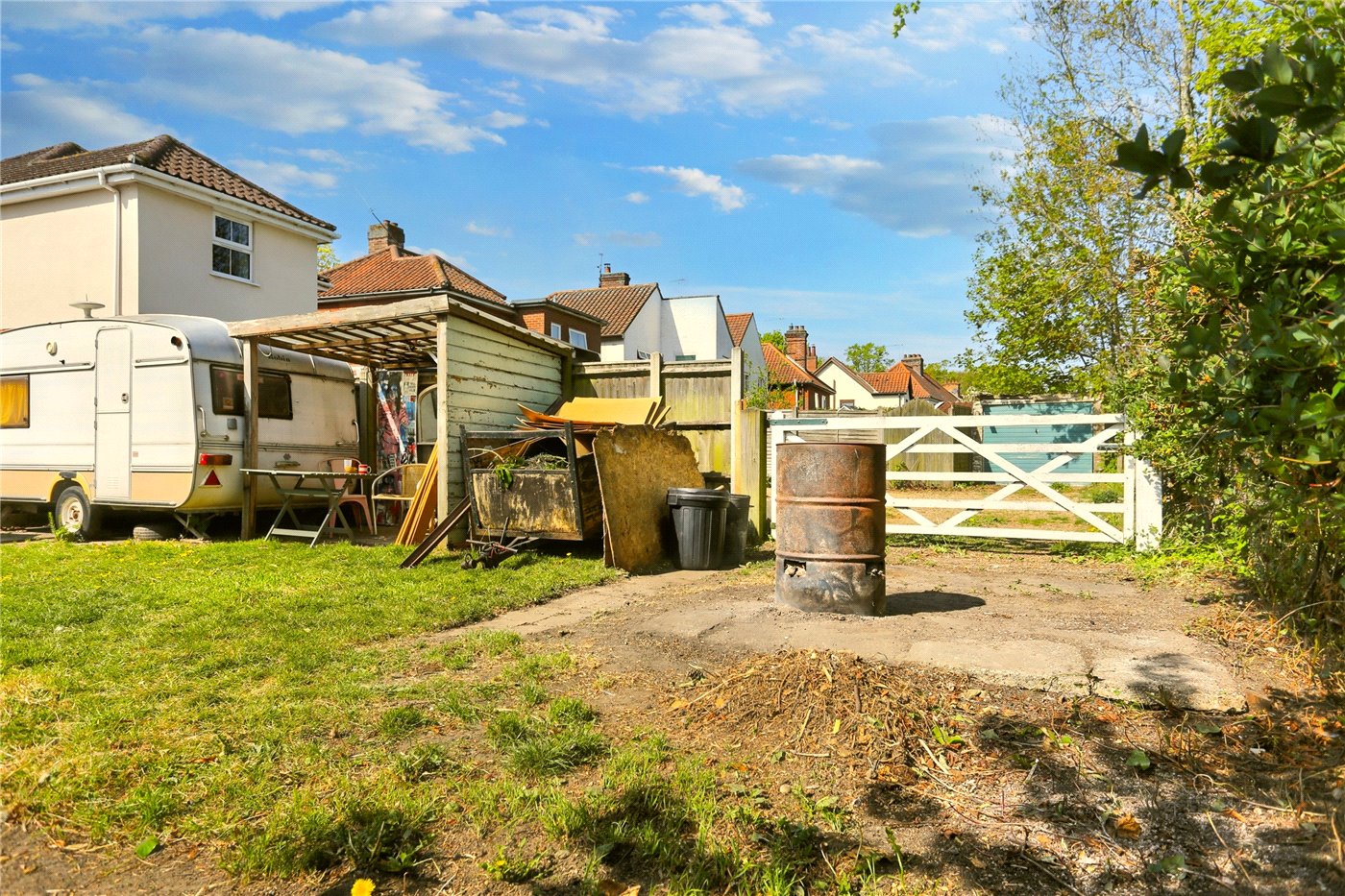 Garden/Parking